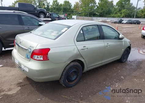 2008 Toyota Yaris z USA, uszkodzony, nr VIN JTDBT923584021149